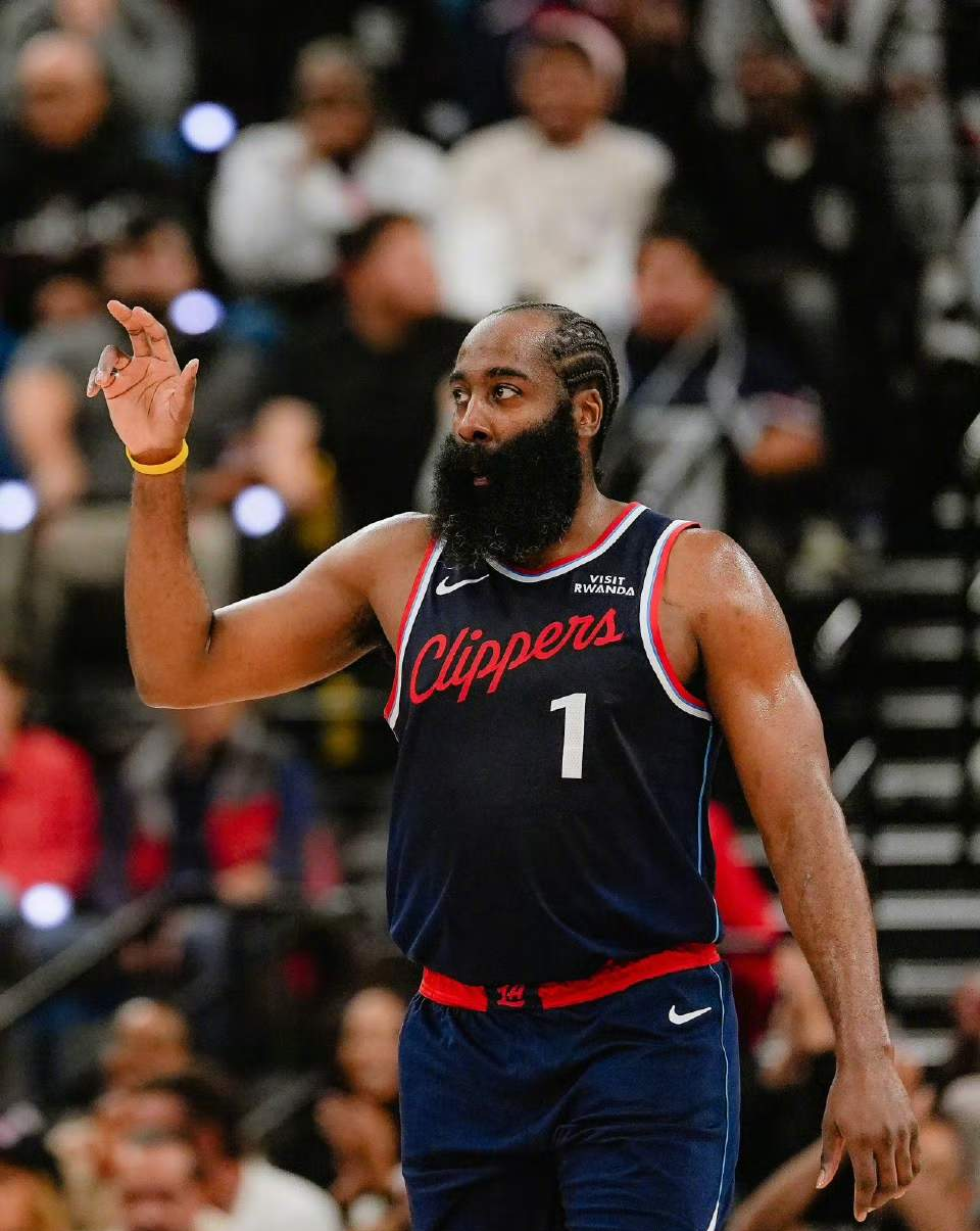 哈登在阿森纳比赛中爆冷,高光表现引发热议!的简单介绍 哈登在阿森纳比赛中爆冷,高光表现引发热议!的简单介绍